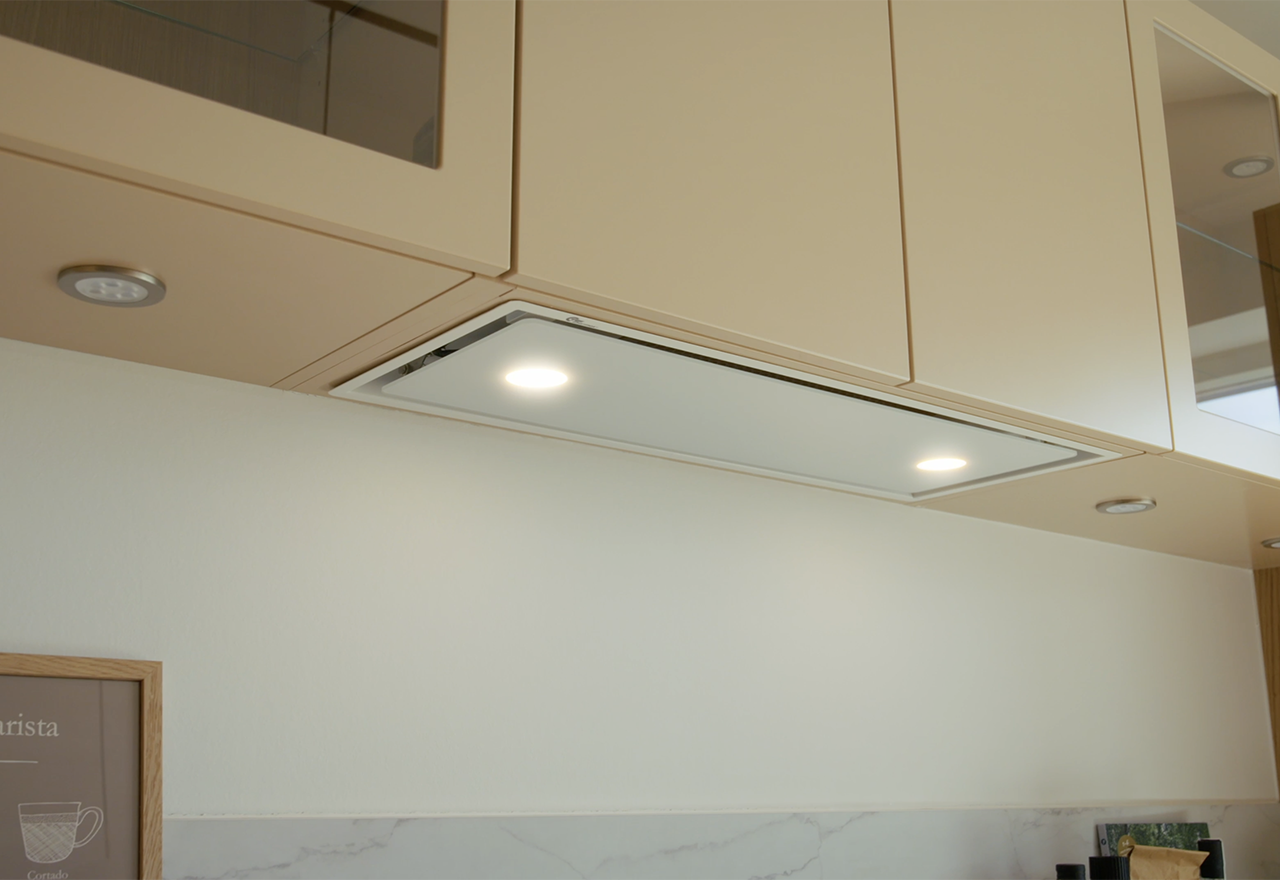 Metz Mini 550mm valkoinen omalla moottorilla