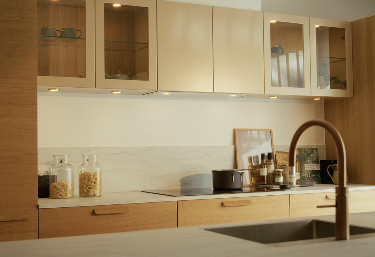 Metz Mini 550mm valkoinen omalla moottorilla